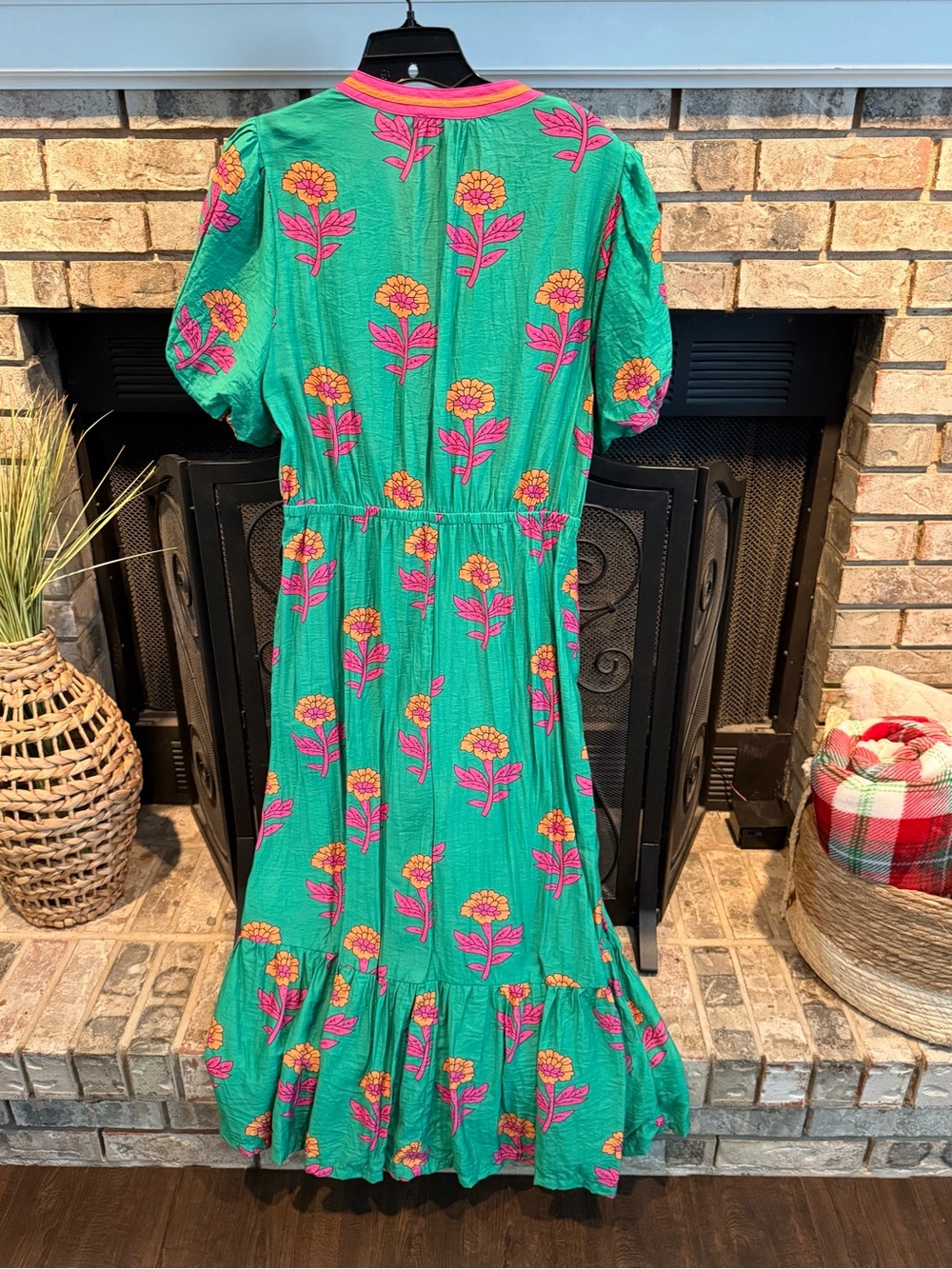Umgee long bright floral dress, green multi, Large, EUC - Picture 3 of 3